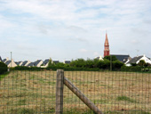 Vue sur le clocher de la commune de St Lyphard