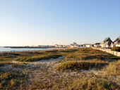 Vue sur la plage des Brebis vers le port e la Turballe