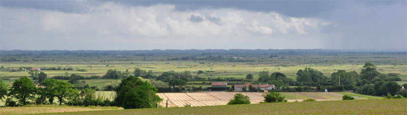 Vue sur le marais depuis le coteau de Cheix en Retz