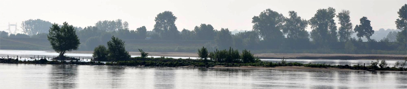 Paysage du fond de valle, avec ses les et ses pis