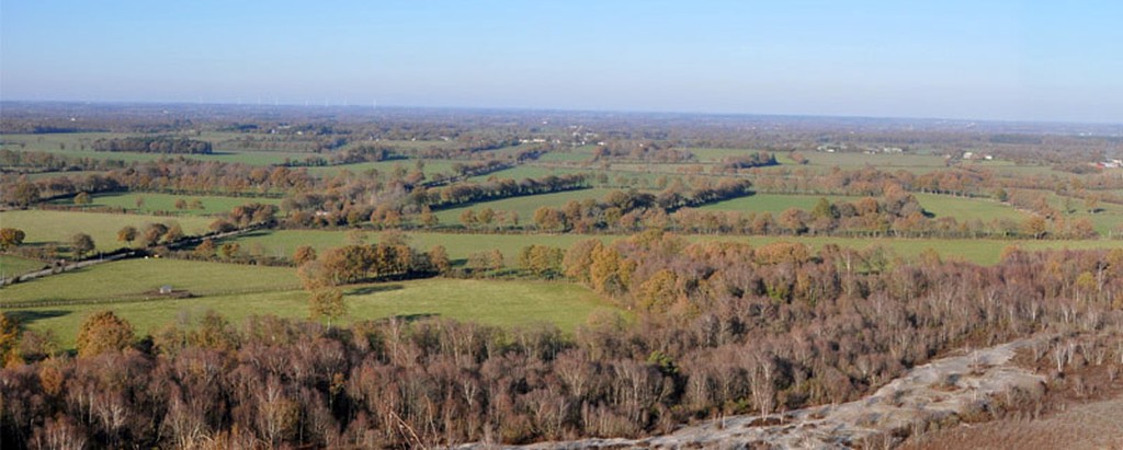 Vue sur le plateau bocager depuis le terril d'Abbaretz