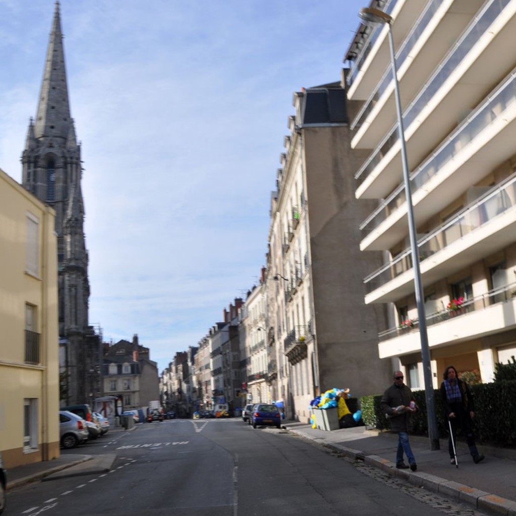 Alternance des ambiances urbaines rue du Marchal Joffre