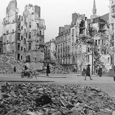 Bombardements (source : fond d'archives numérisé du conseil général de Loire Atlantique  hhttp://www.loire-atlantique.fr)