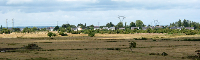 Pression urbaine en frange sud du marais de Brire