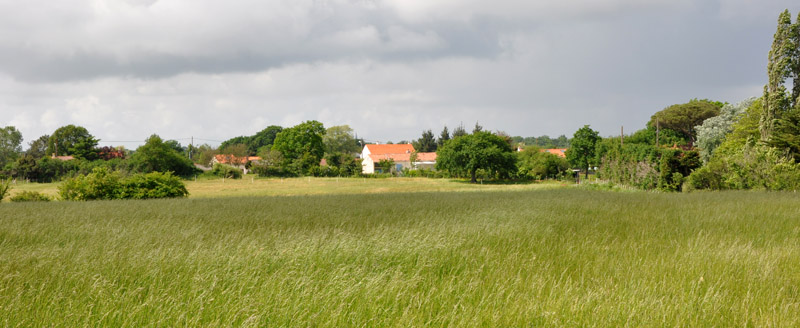 Extensions pavillonnaires dans le bocage